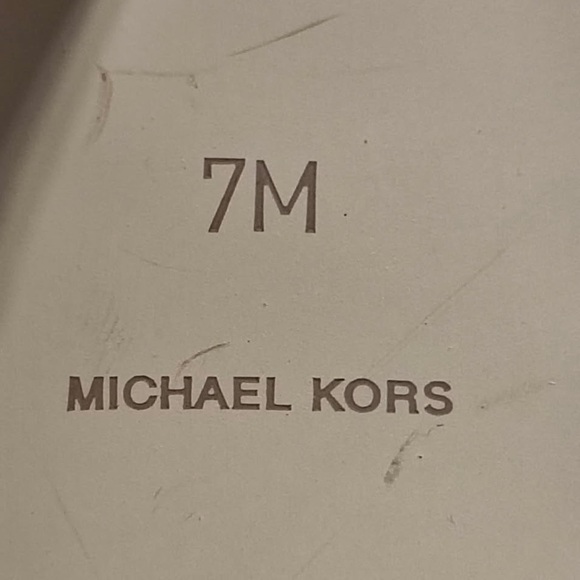 New MICHAEL Michael Kors Merriam Leather Kitten Heel Sandal -Optic White US 7 - Picture 6 of 9